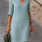 Bogdana – Elegantiška suknelė su V formos iškirpte