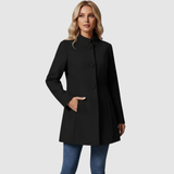 Natalia - Klasikinis moteriškas paltas su prigludusiu siluetu