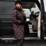 Bogna - Elegantiška pūkinė striukė su gobtuvu