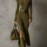 Adrianna | Ruda zomšinė maxi suknelė su diržu ir užtrauktuku