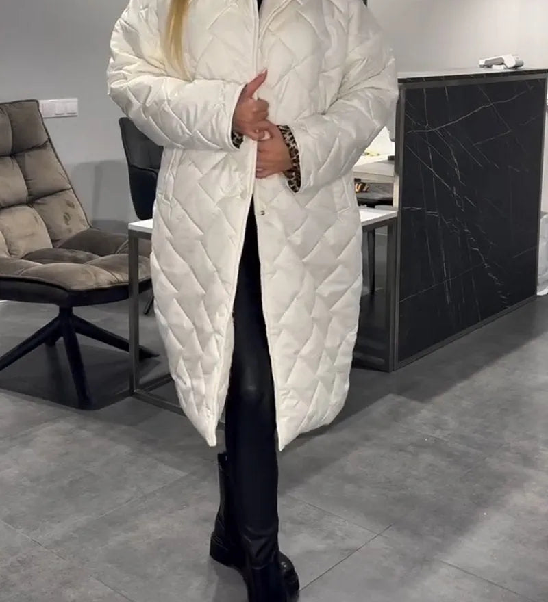 Beata - Dvipusis pūkuotas paltas su leopardiniu pamušalu